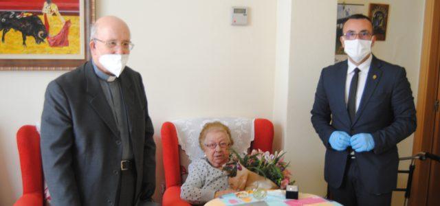 Benlloch visita a les tres persones de major edat de Vila-real