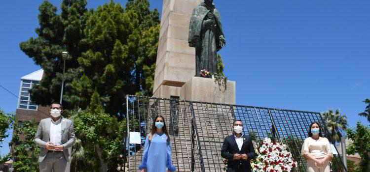 Sant Pasqual tindrà ofrena de flors. Penyes, entitats i escolars podran honrar al patró de forma escalonada