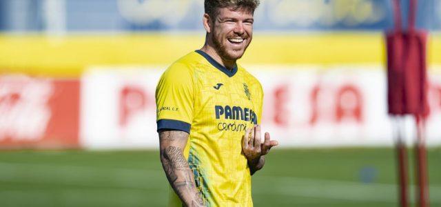 El Villarreal viatja a Alacant després de conéixer el negatiu en la Covid-19 dels seus jugadors