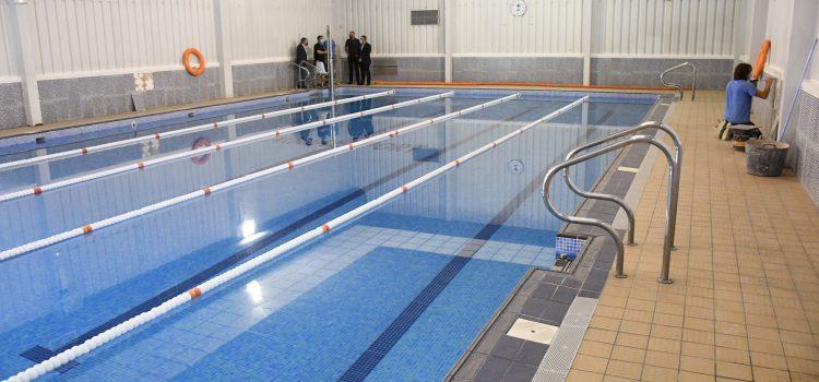 Una avaria en la maquinària d’Aigua-salut obliga a tancar la piscina per la baixada de la temperatura de l’aigua 