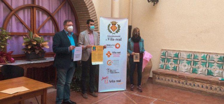 Mocadors solidaris de color rosa als balcons de les cases de Vila-real pel Dia Contra el Càncer de Mama