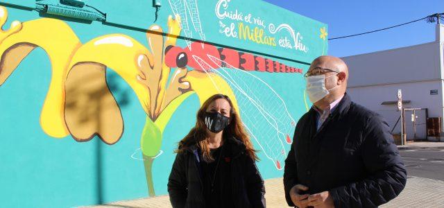 Culminat el projecte de millora i embelliment urbà al carrer Encarnació amb un mural al·legòric del Millars