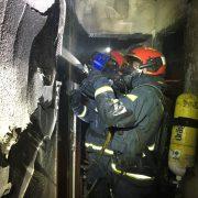 Evacuat un edifici sencer per un incendi en la quarta planta