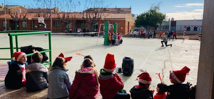 El col·legi Pasqual Nàcher arreplega 1000 kg d’aliments per als més necessitats en la seua segona Sant Silvestre