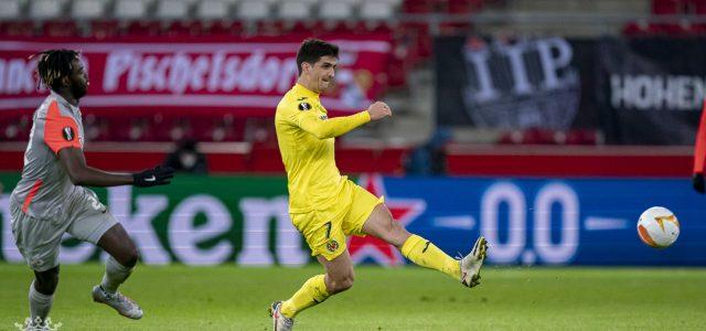 Alcácer i Fer Niño apropen al Villarreal als huitens de final de l’Europa League (0-2)
