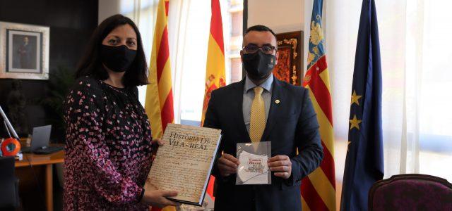 L’alcalde rep a nova directora de Presidència en Castelló, Eva Redondo
