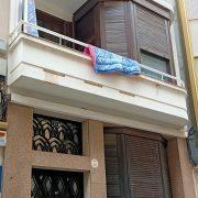 L’habitatge okupat al carrer Major és un bé protegit i el banc propietari ja ha denunciat el fet davant la Justícia