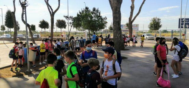 200 xiquets i xiquetes donen la bevinguda a l’estiu en el primer torn de l’Escola Esportiva