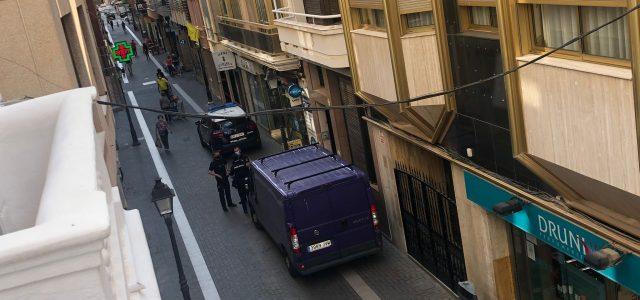 Els ‘okupes’ abandonen l’habitatge protegit del Carrer Major que ja té un nou pany