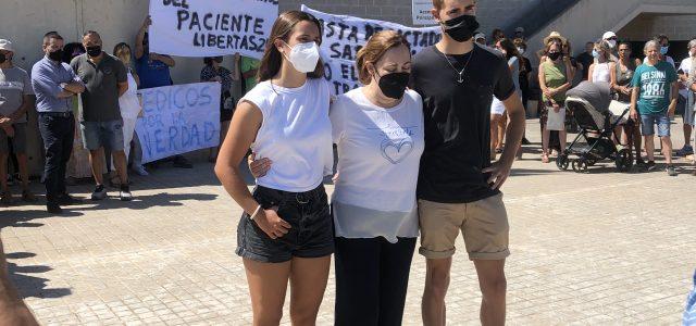 La lluita desesperada de Vanessa per salvar al seu marit en l’UCI de la Plana per Covid