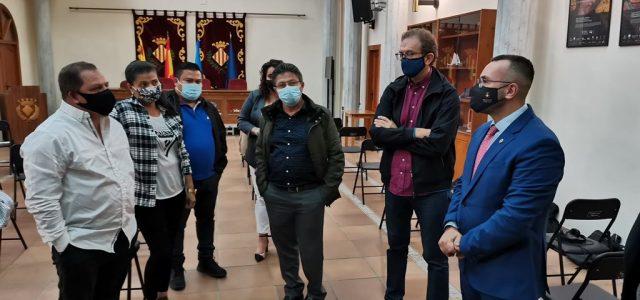 Alcaldes i alcaldesses del Salvador visiten Vila-real interessants amb les polítiques de la ciutat