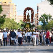 La Mare de Déu de Gràcia torna a l’ermita acompanyada de veïns i veïnes