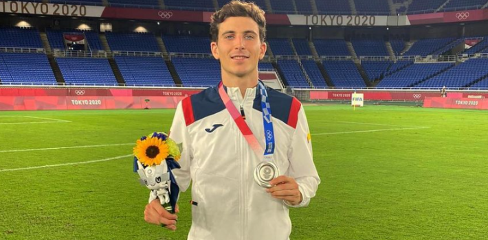 Pau Torres premiat amb la medalla 9 d’octubre pel seu mèrit en els Jocs Olímpics de Tòquio
