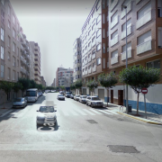 Un cotxe atropella a una dona de 53 anys al carrer Penyagolosa