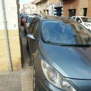 Veïns de Vila-real denuncien que els cotxes tornen a aparcar en les voreres