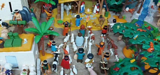 Vila-real posa en marxa el II Betlem Monumental de Playmobil