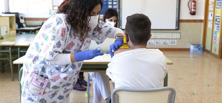 Sanitat vacunarà des d’aquest dijous a xiquets i xiquetes de 5 a 8 anys