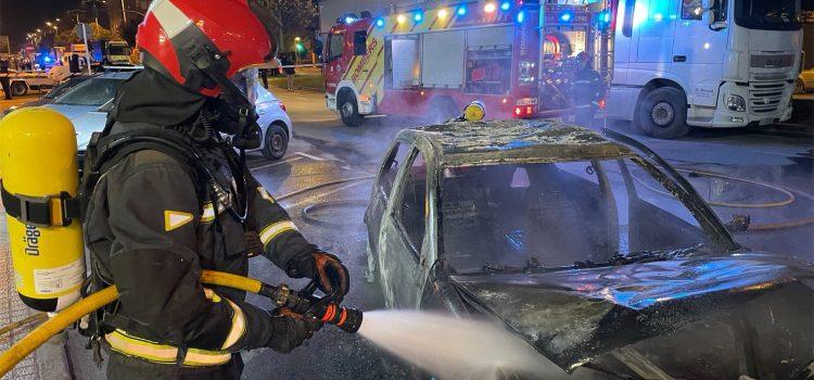 Incendi d’un vehicle a l’Avinguda Itàlia de Vila-real