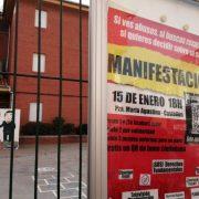 El Pascual Nacher denuncia que els negacionistes pengen cartells en la seua façana