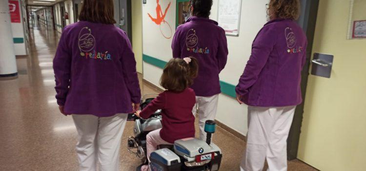 Els menors hospitalitzats a la Plana es traslladen a ‘moto’