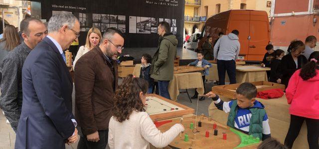 Vila-real acull els jocs i activitats de ‘La Festa dels Xiquets’ a la Plaça Major 