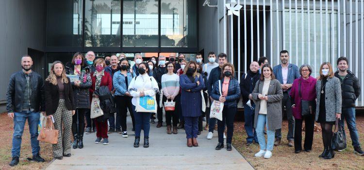 El Voluntariat pel valencià reuneix a 21 parelles que aprendran la llengua