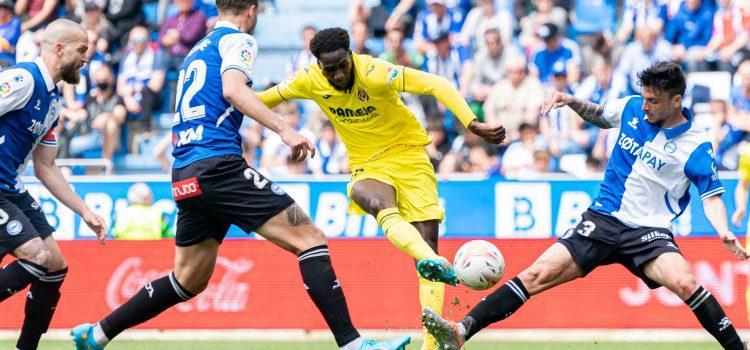 El Villarreal torna a ser derrotat en el partit previ a la cita de la Lliga de Campions a Mendizorroza (2-1)