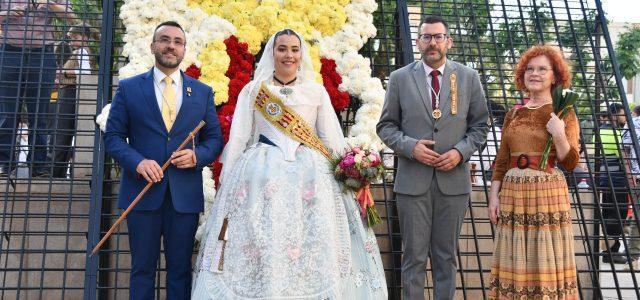 Èxit de participació en l’ofrena a Sant Pasqual amb la participació de més de 300 festeres