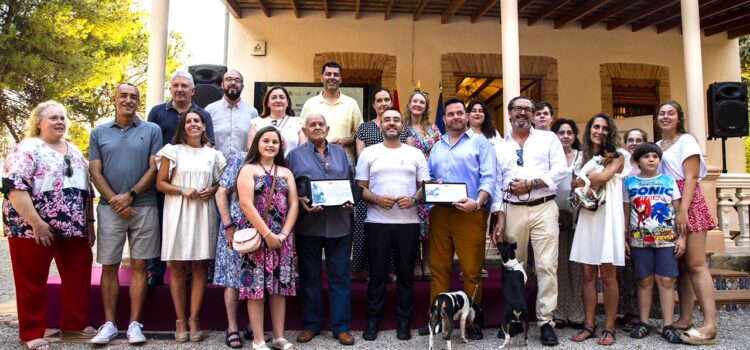 Vila-real distingeix la labor per a la defensa i pervivència del gos rater valencià