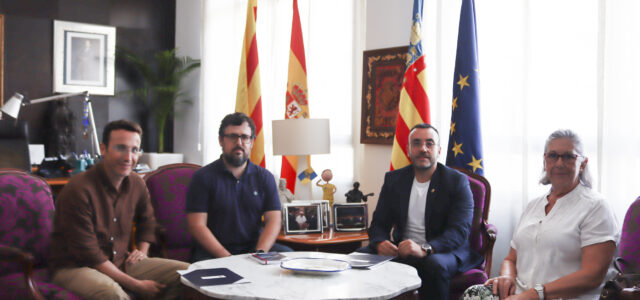 Vila-real avalua amb Creu Roja el conveni anual com a exemple de l’aliança municipal amb la societat