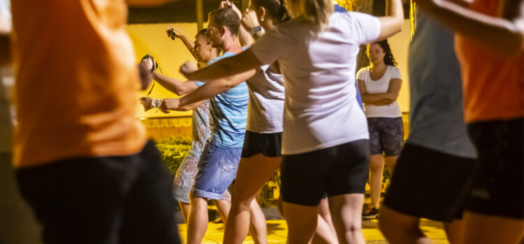 El Grup de Danses El Raval comença els seus assajos populars del ball de plaça