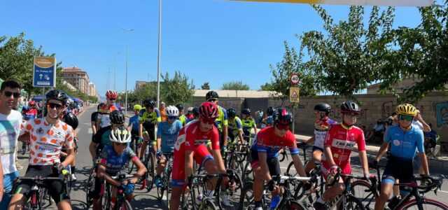 Vila-real reuneix les promeses ciclistes en la tercera edició del Trofeu de Ciclisme Escolar Sebastián Mora