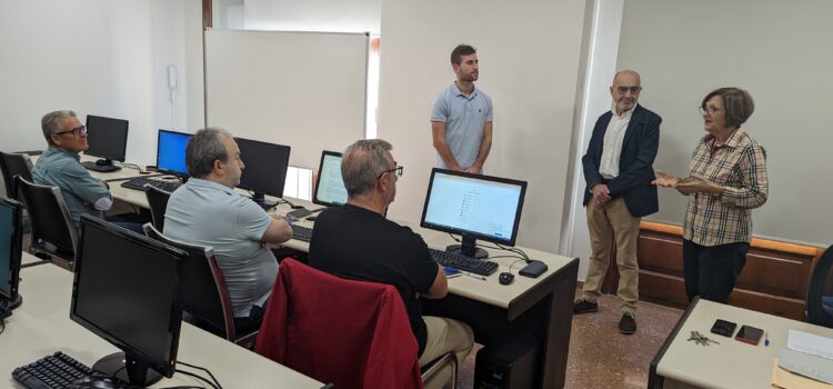 L’Ajuntament de Vila-real activa cursos de digitalització després del gran èxit de l’edició anterior