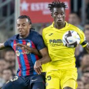 El Villarreal perd davant el Barcelona amb tres dianes encaixades a la primera meitat