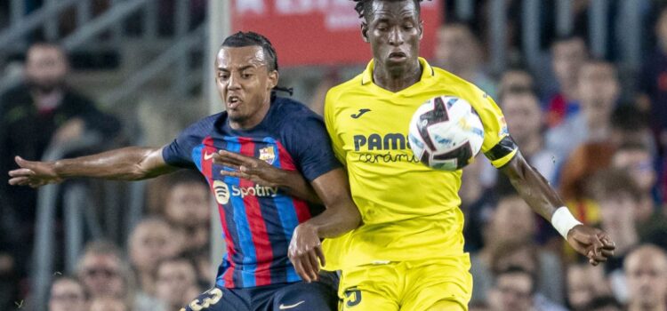 El Villarreal perd davant el Barcelona amb tres dianes encaixades a la primera meitat