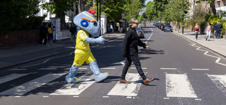 Nacho Cano compon l’himne del Villarreal pel seu centenari en els mítics estudis d’Abbey Road