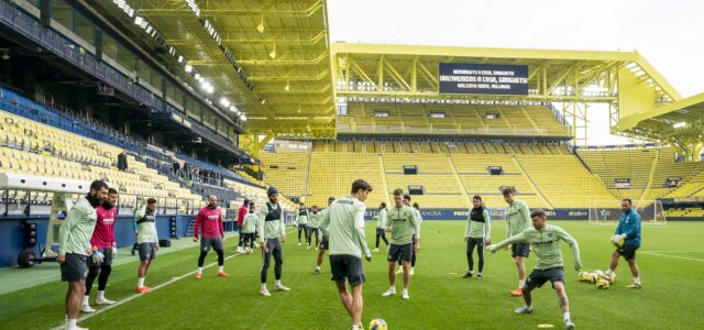 El Villarreal CF entrena en el nou camp abans del seu partit de demà contra el Valencia CF