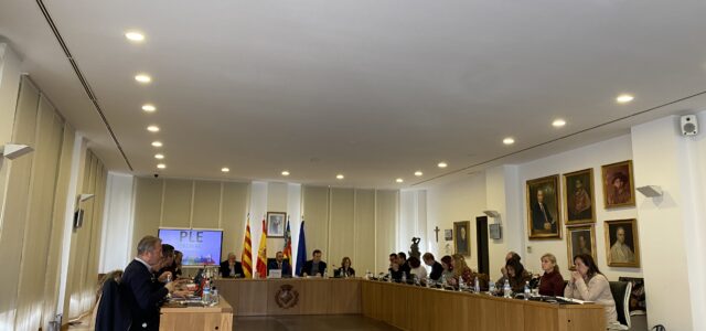 Vila-real desestima canviar el nom del Estadio de la Cerámica al valencià