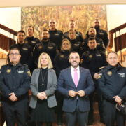 José Benlloch i Silvia Gómez reben a les noves incorporacions de la Policia Local de Vila-real