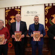 La Confraria de la Puríssima Sang presenta la seua revista amb motiu de la Setmana Santa