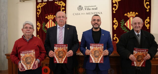 La Confraria de la Puríssima Sang presenta la seua revista amb motiu de la Setmana Santa