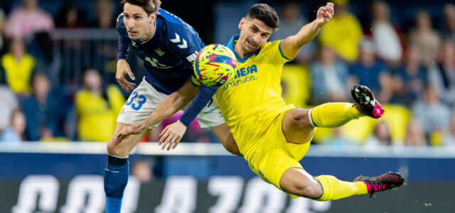 El Villarreal empata davant el Real Betis a l’Estadi de la Ceràmica amb gol de Yeremy Pino (1-1)