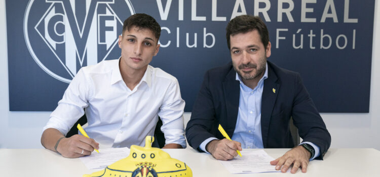 El Villarreal fitxa al davanter uruguaià Andrés Ferrari per a les properes cinc temporades