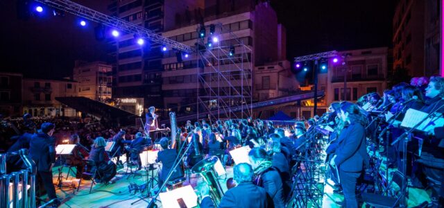 Laquima Vere torna a Vila-real i plena la plaça Major de la ciutat amb 2.500 persones