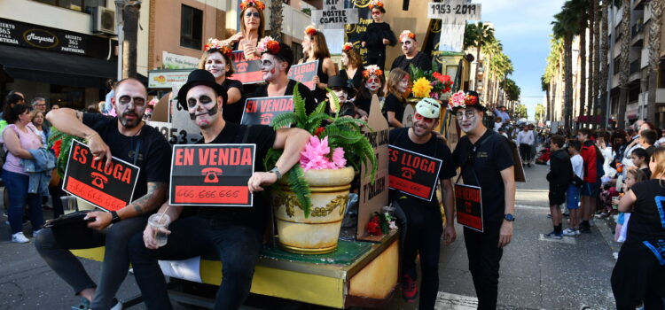 Multitudinària cavalcada de les festes de Sant Pasqual a Vila-real