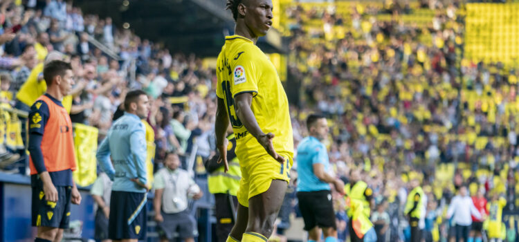 Nicola Jackson signa la victòria del Villarreal davant el Cádiz en La Ceràmica (2-0)