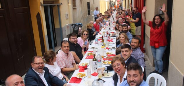 Aquest migdia ha tingut lloc el tradicional dinar de festes del PSPV-PSOE a la penya El Vermelló