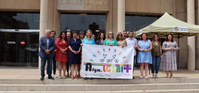 Vila-real defensa els drets de les persones LGTBI+ i reivindica la tolerància i el respecte