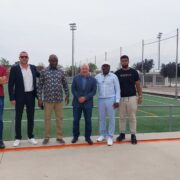 El president de la Federació de Futbol de Nigèria visita les insfraestructures esportives de Vila-real