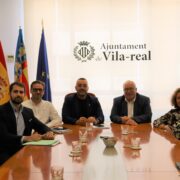 Benlloch tanca una subvenció de dos milions d’euros per a la compra de la casa museu de Llorens Poy